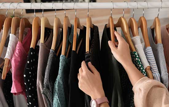 closet organization tips