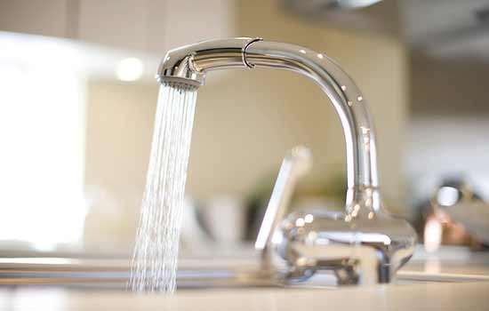 sink with running water