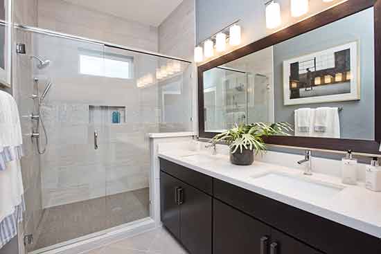 The Stephani - Owner's Bath