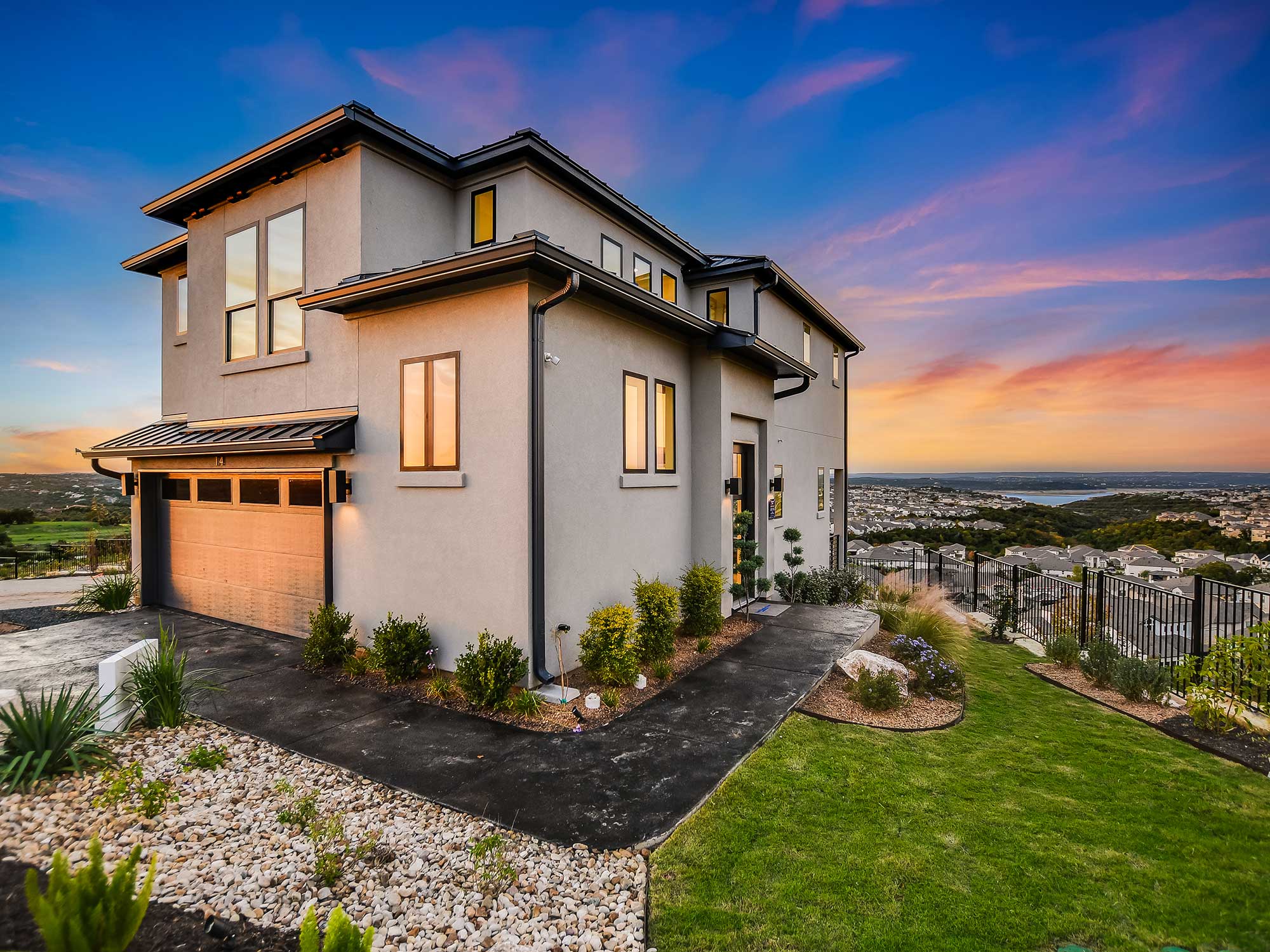 David Weekley Homes — The Point at Rough Hollow