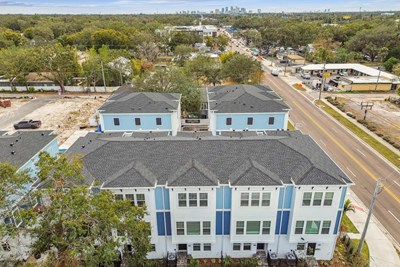 The Jana - Front Exterior