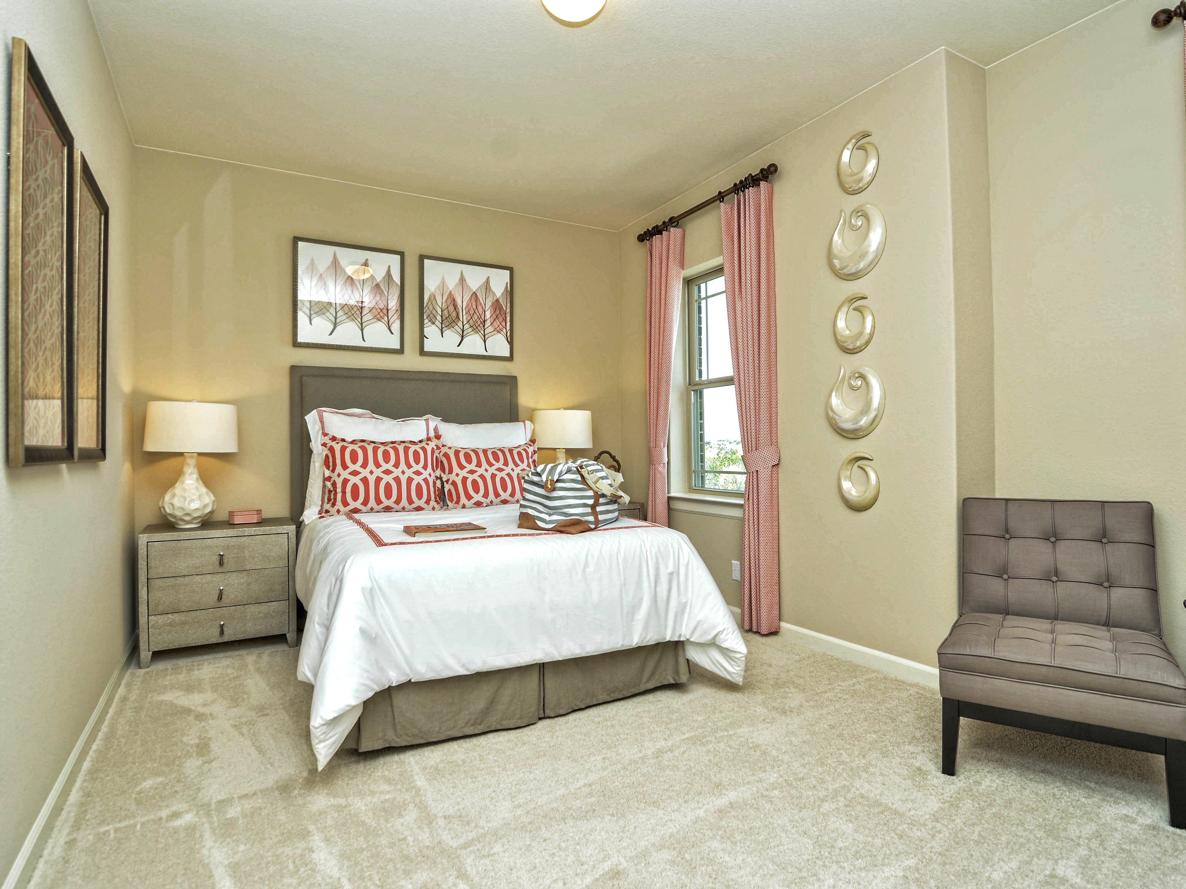 The Jewel - Bedroom