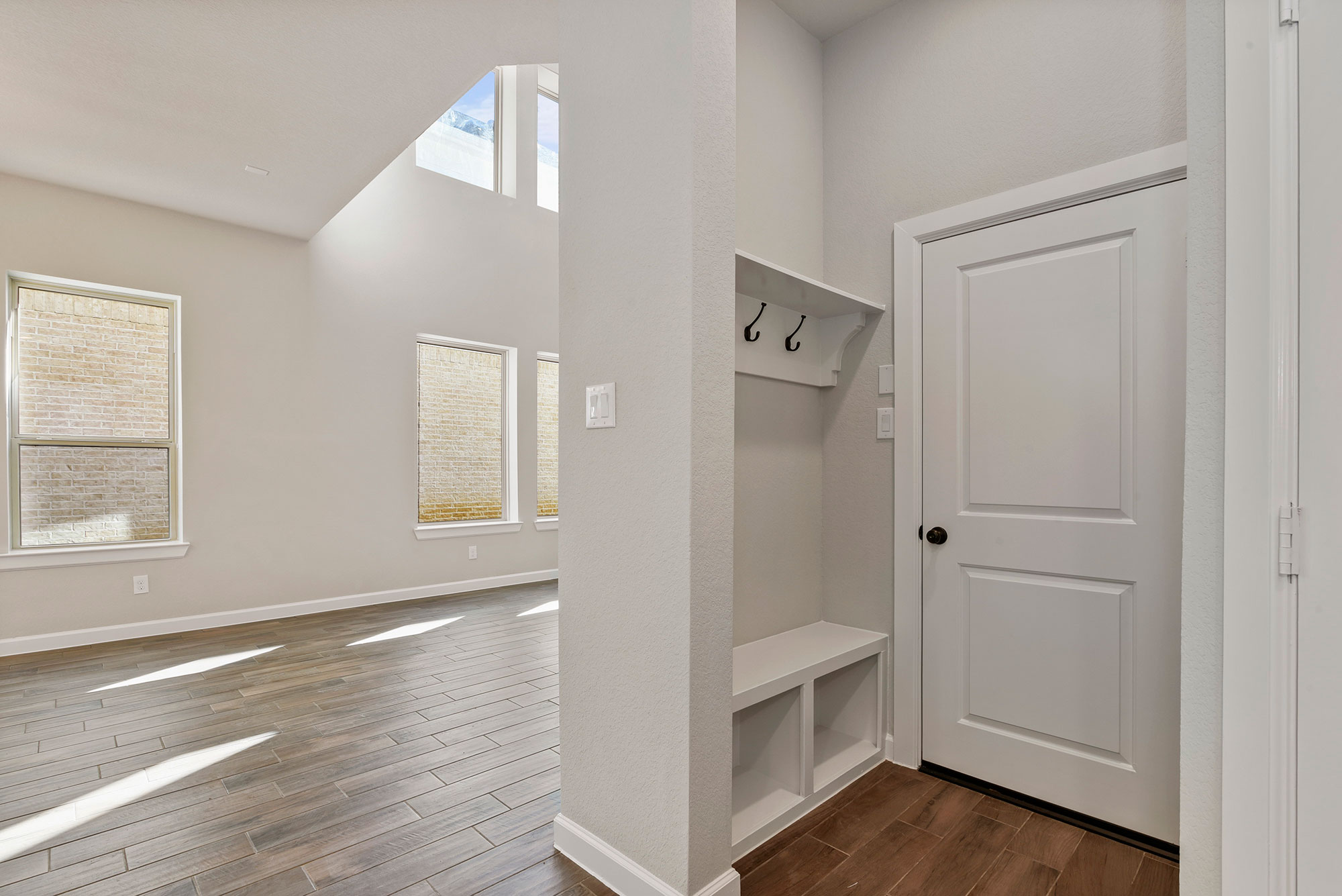 The Gunderson - Mudroom