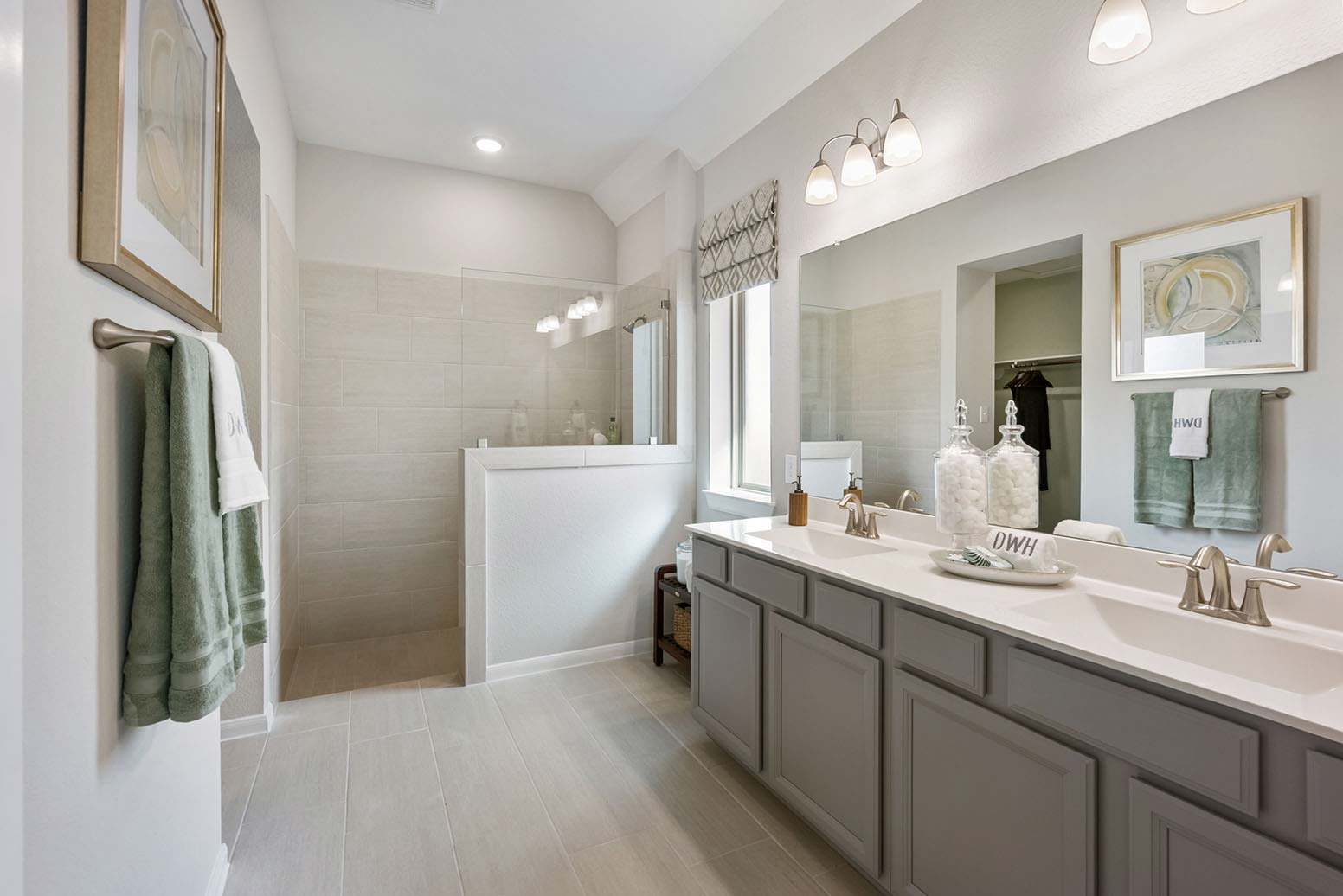 The Creedmont - Owner's Bath