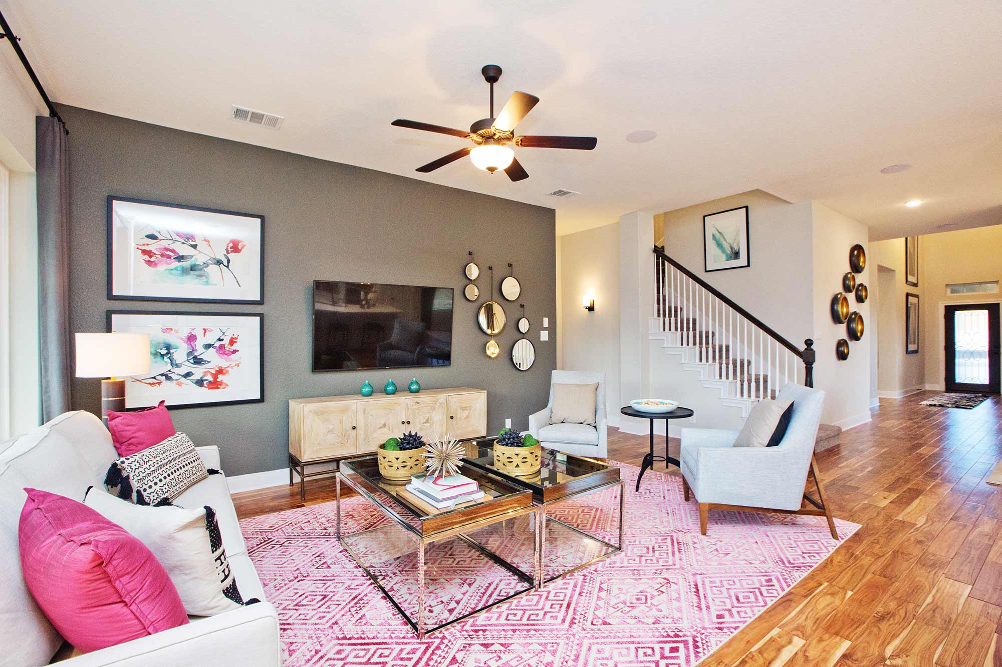 The Kingsview - Family Room