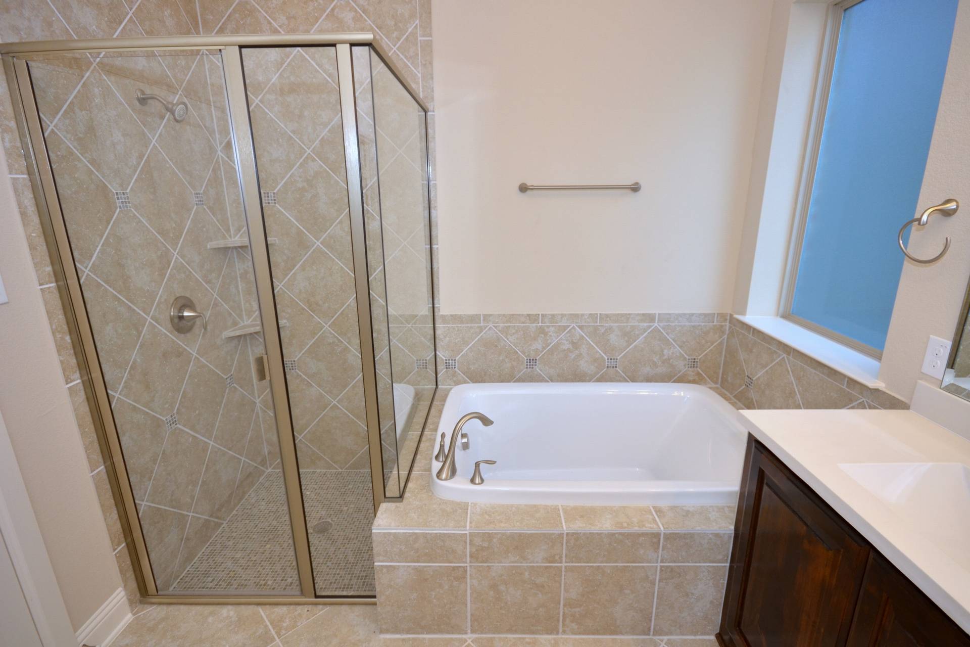 The Foundry - Owner's Bath