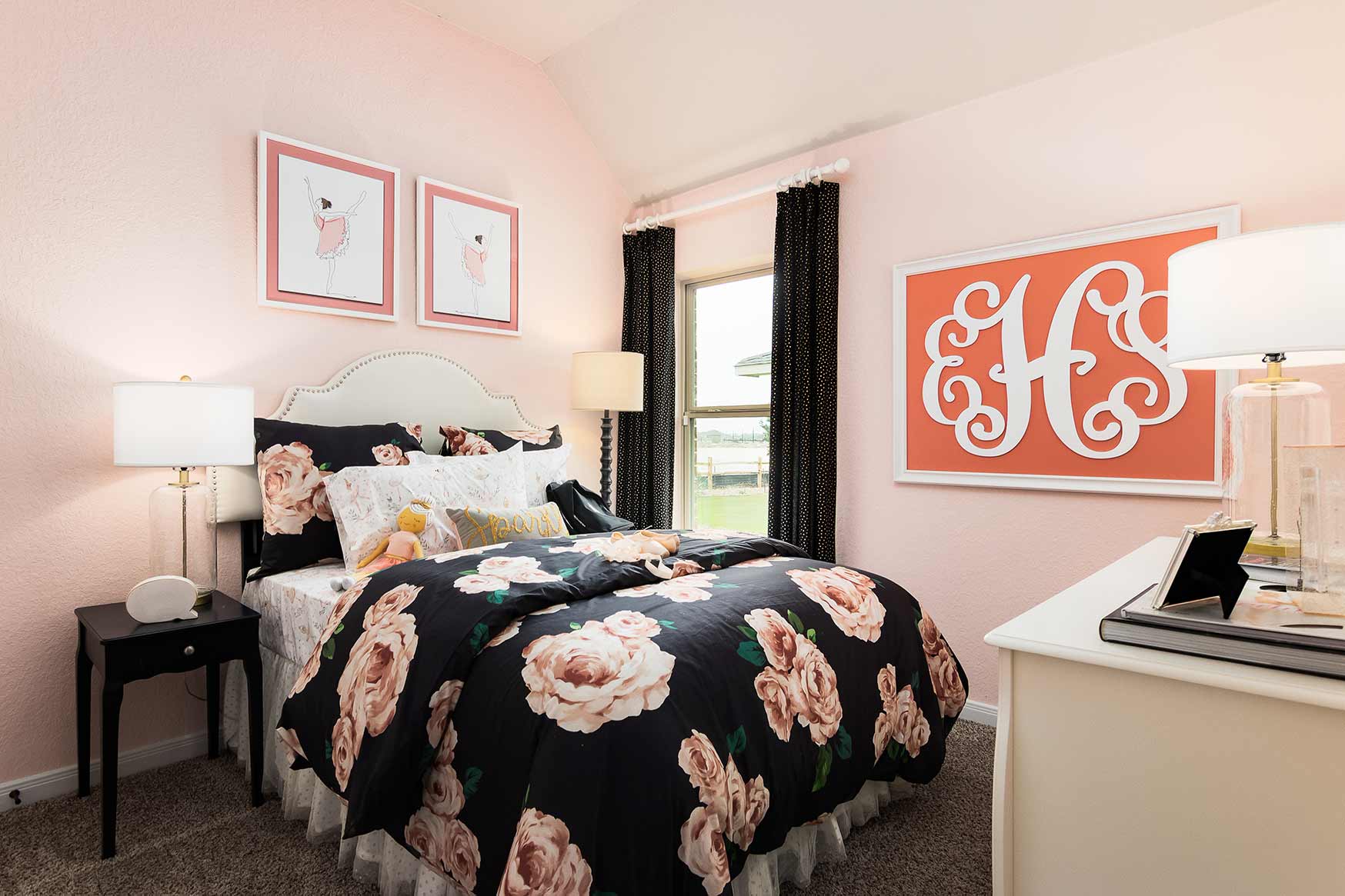 The Bluebonnet - Bedroom