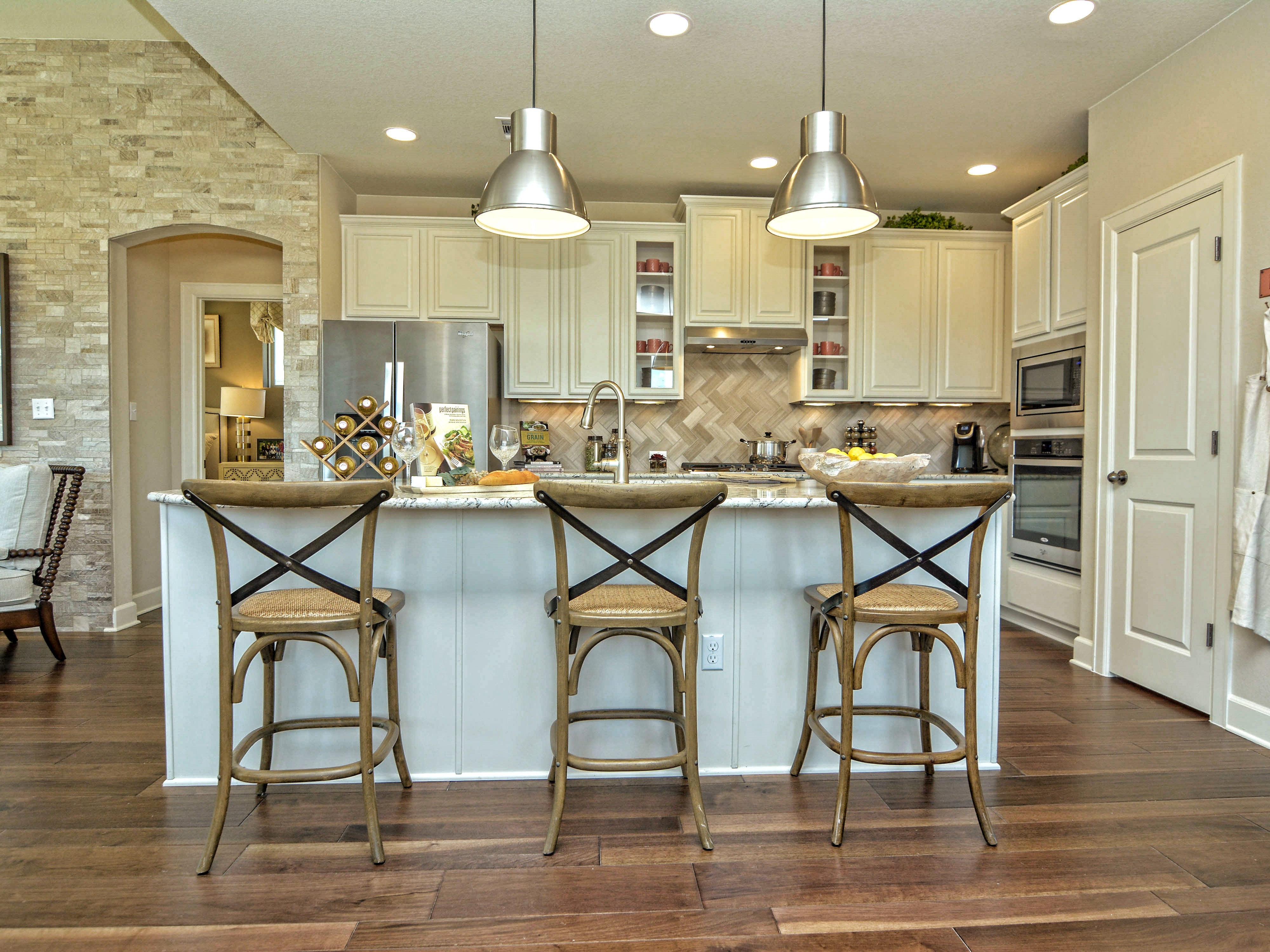 The Jewel - Kitchen