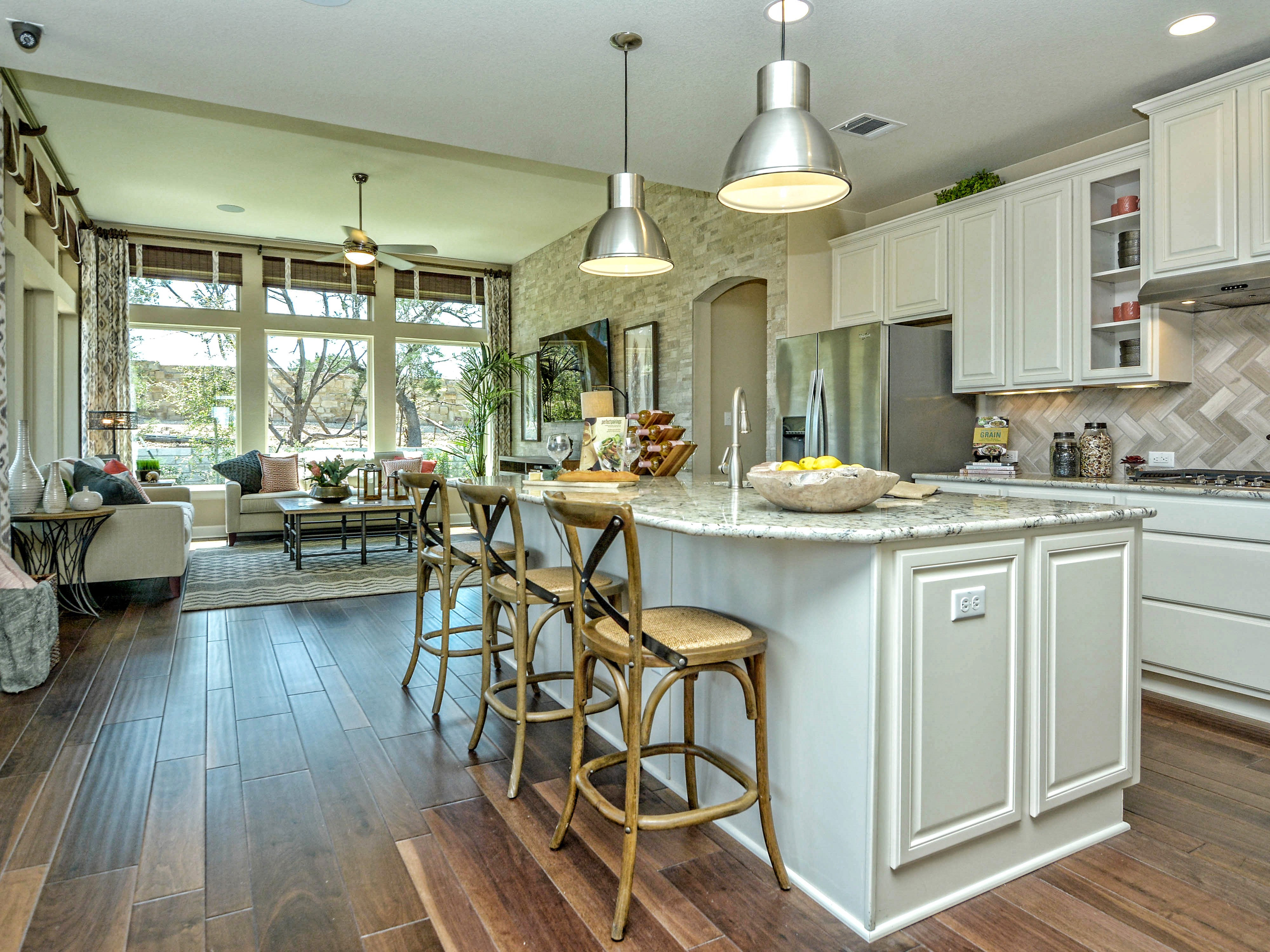 The Jewel - Kitchen